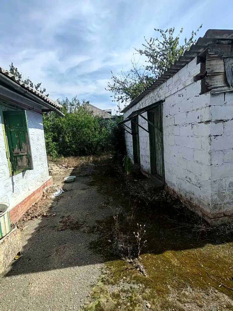 1844955505575379