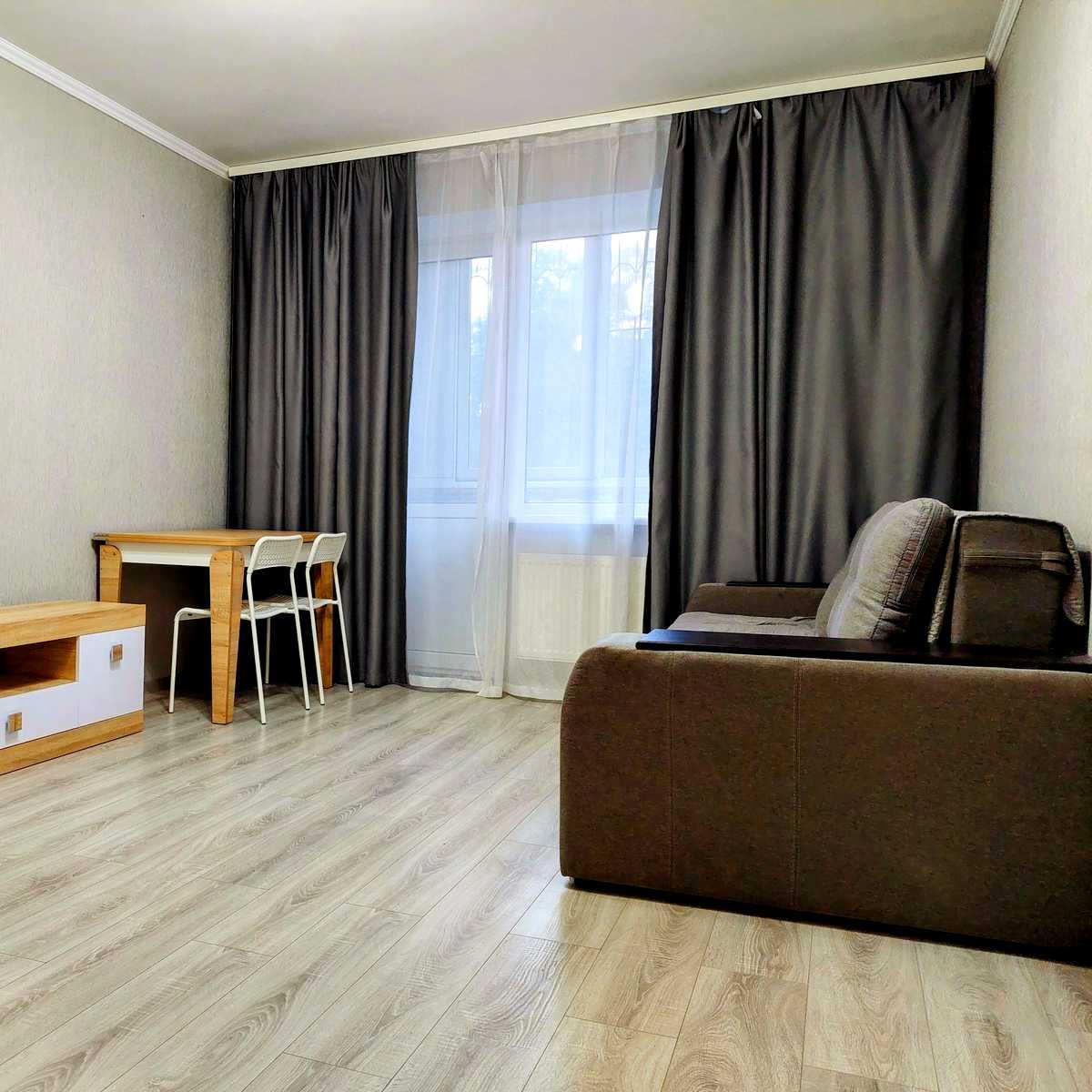 1792308767346614