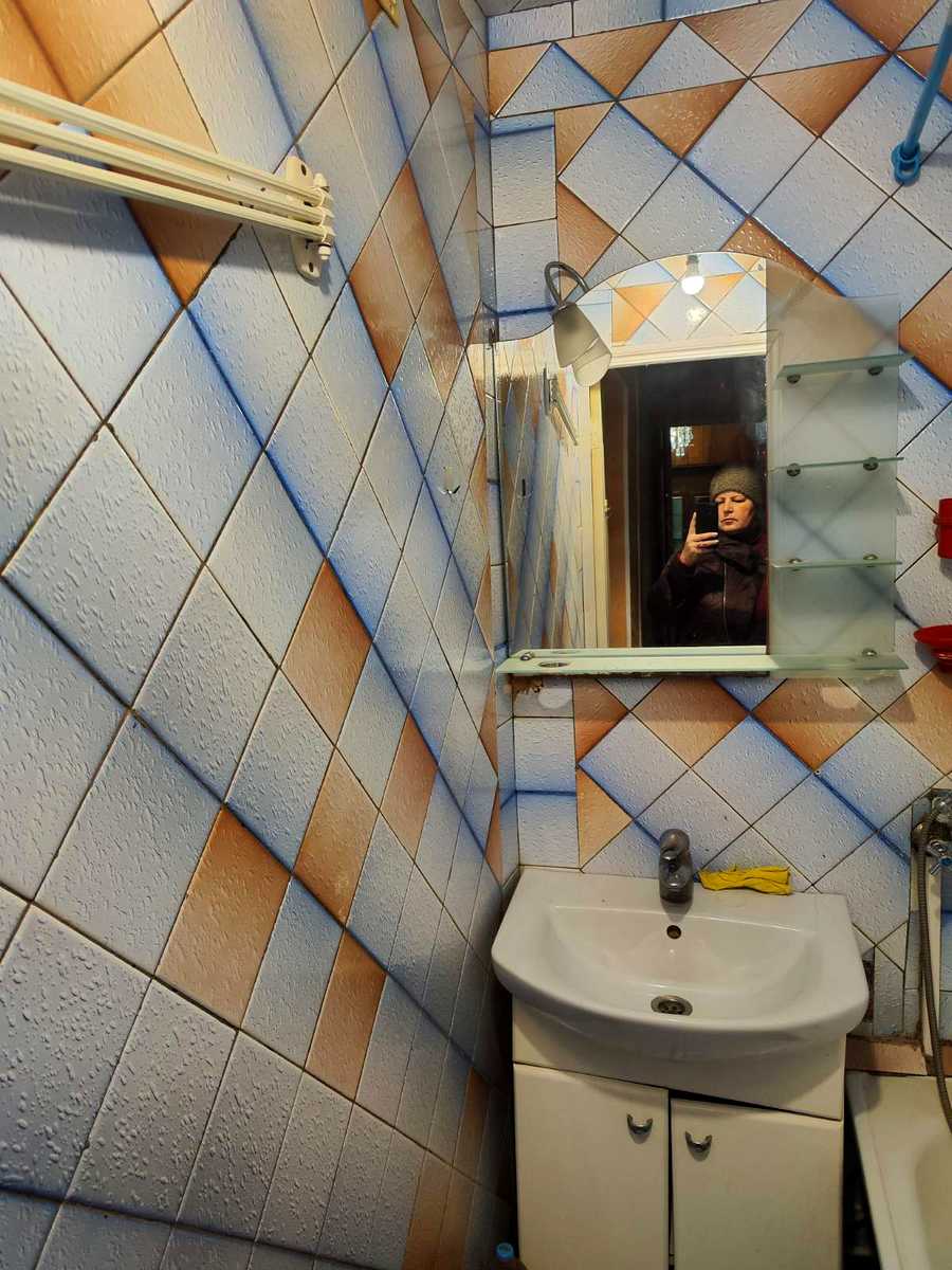 1823034875524378