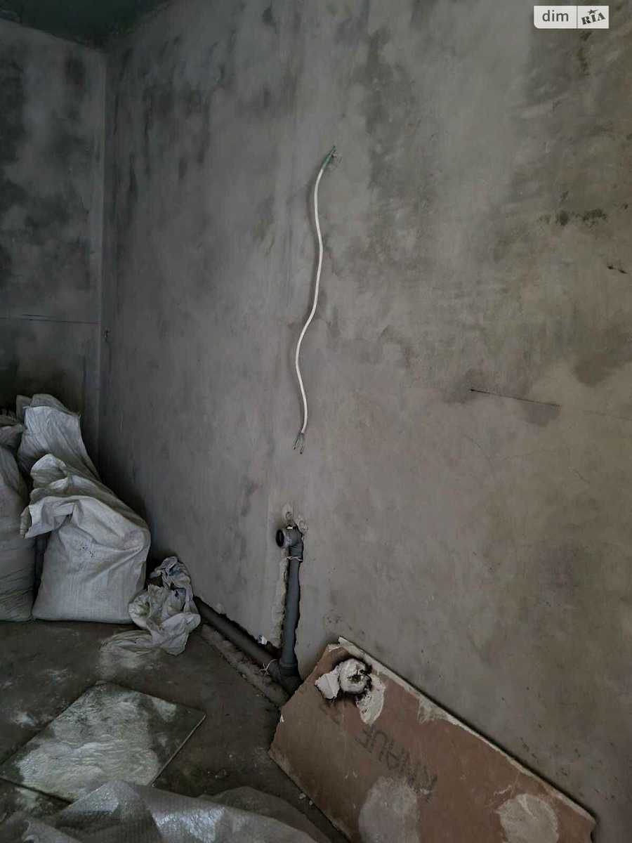 1839805759186993