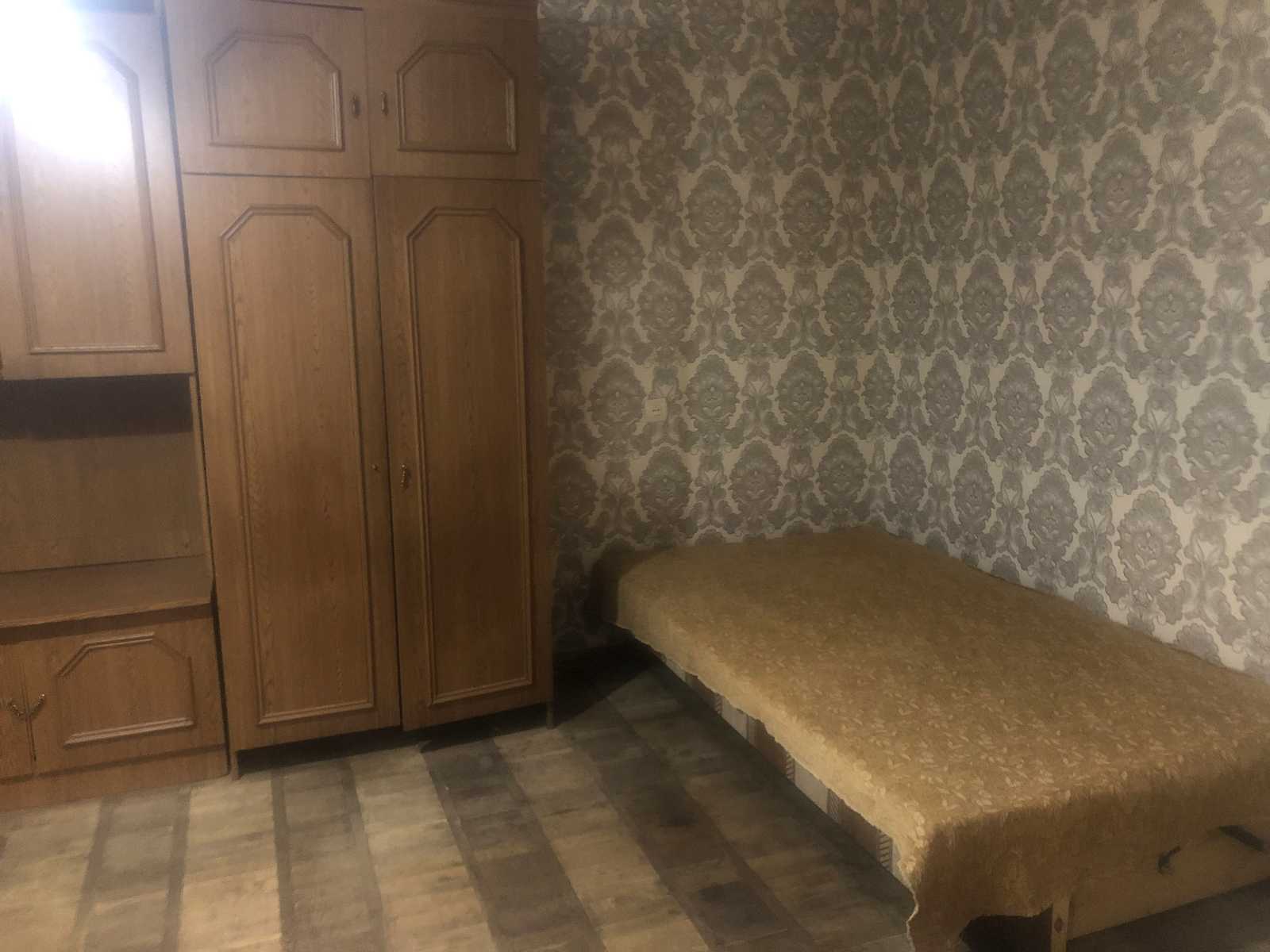 1739243837830881