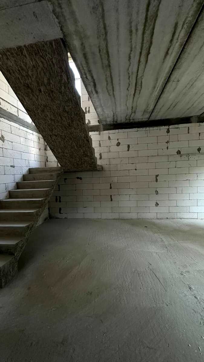 1849611846535588