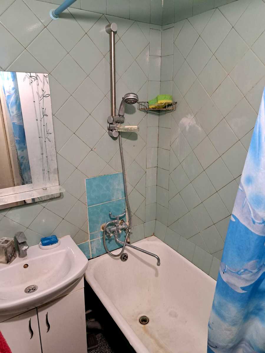 1781915943381960