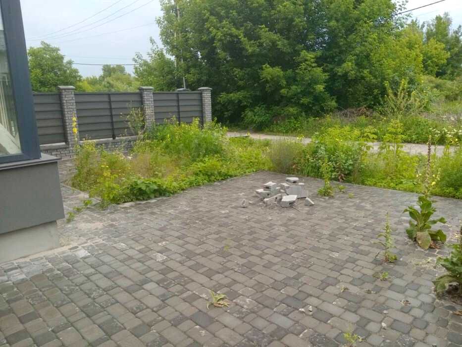 1836002412926640