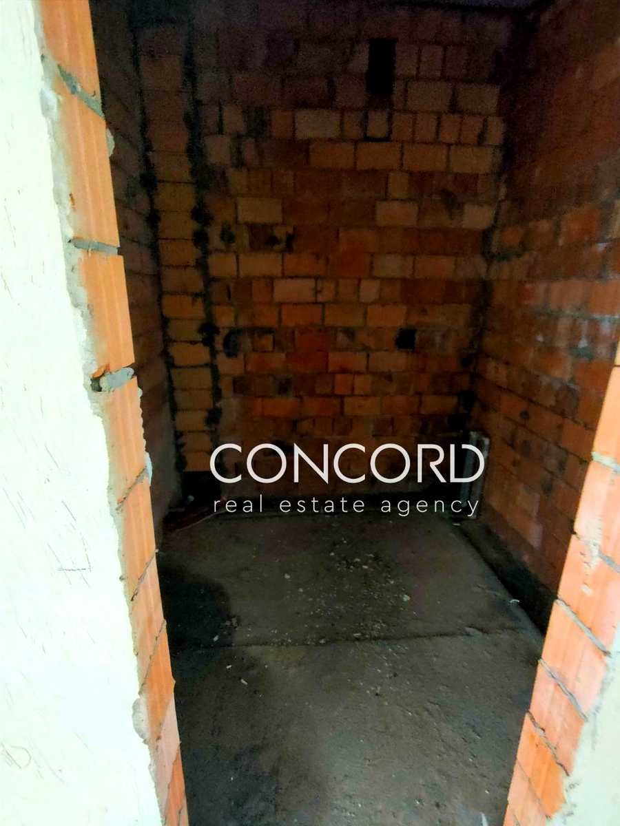 1837161864578595