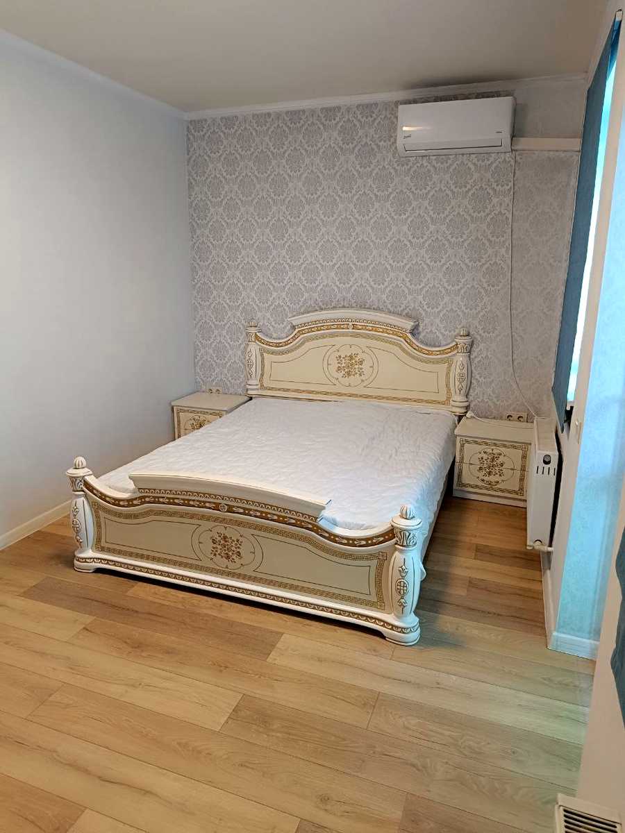 1840592536843693