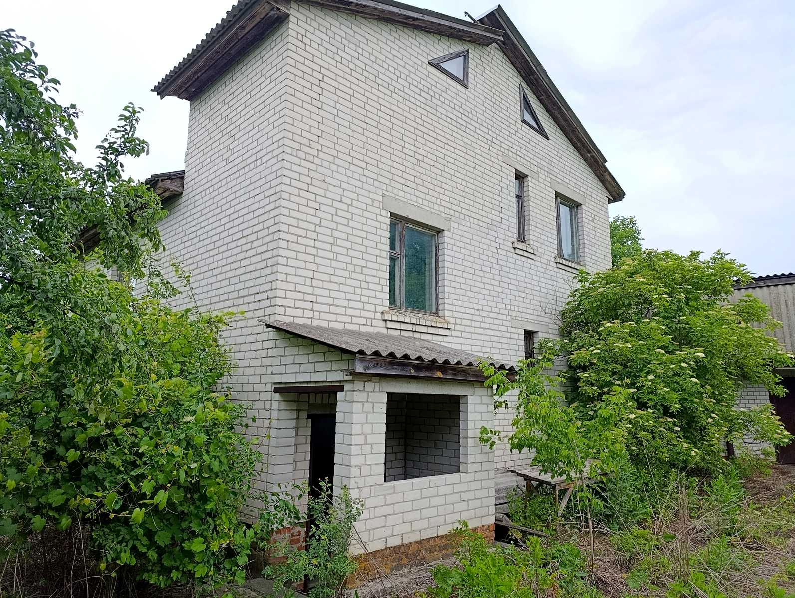 1835462328349761