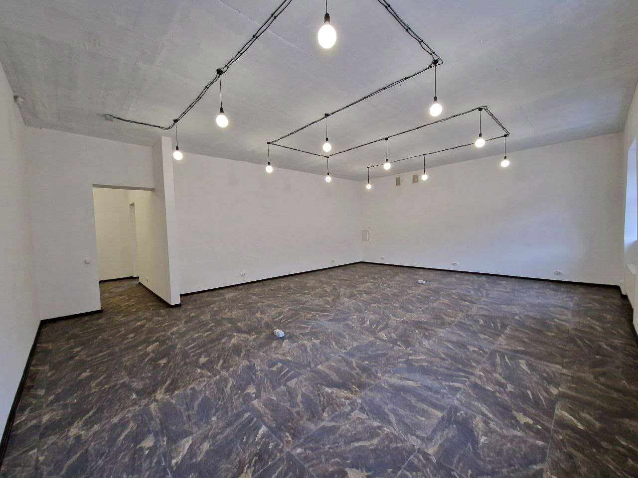 1800577512923438