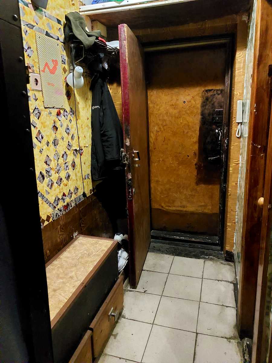 1833986678094741