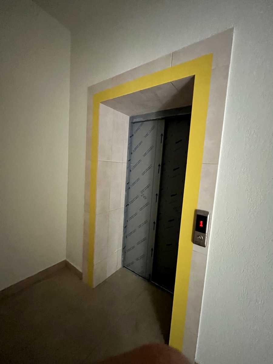1839067670344701