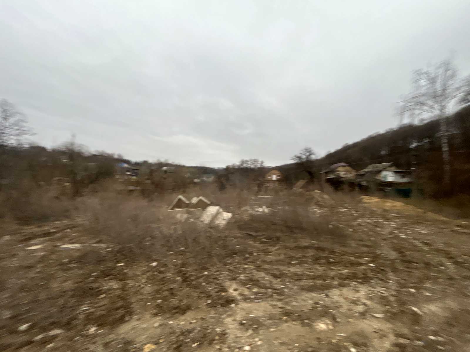 1828207836103583