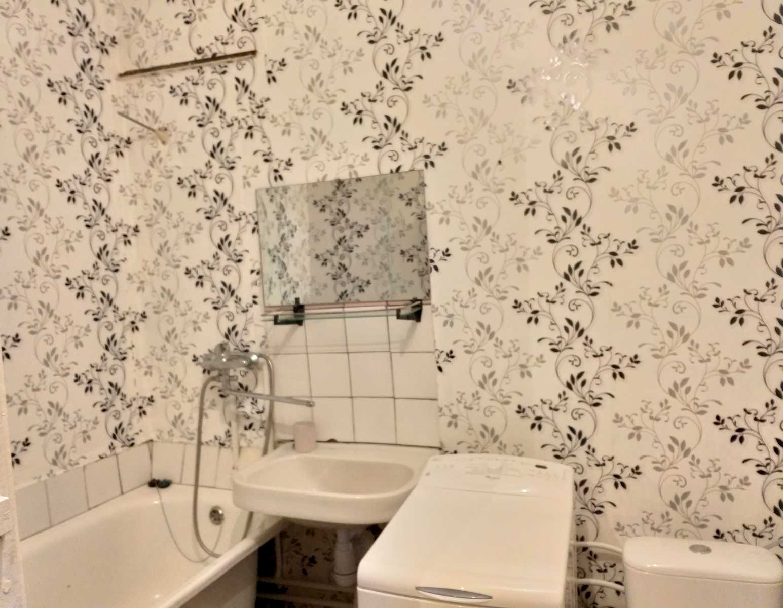 1685762097088196