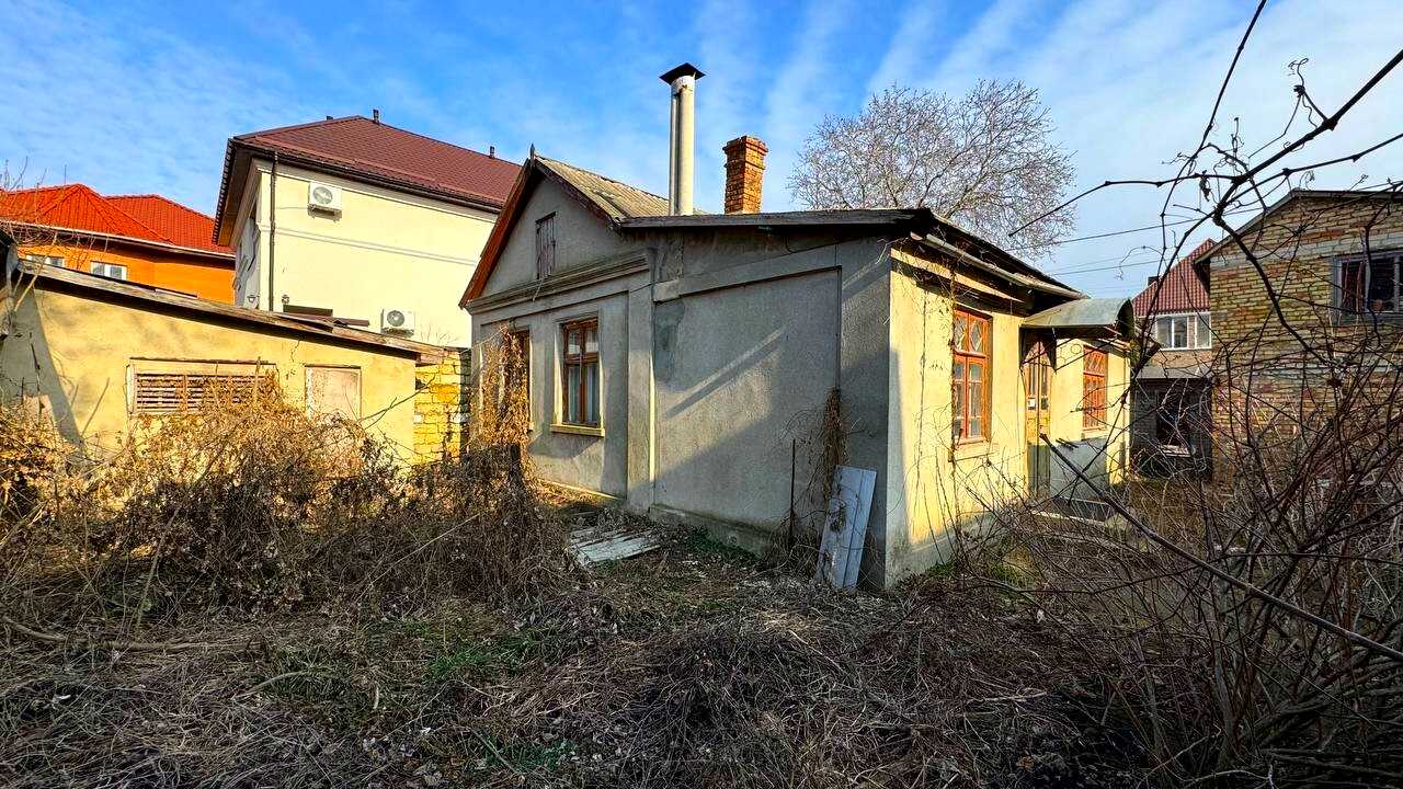 1843976348951042