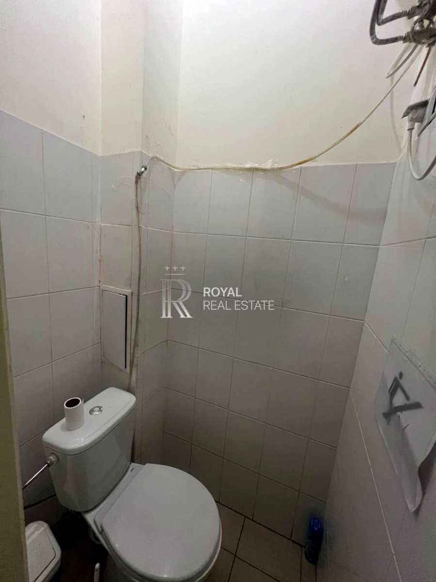 1846772759364808