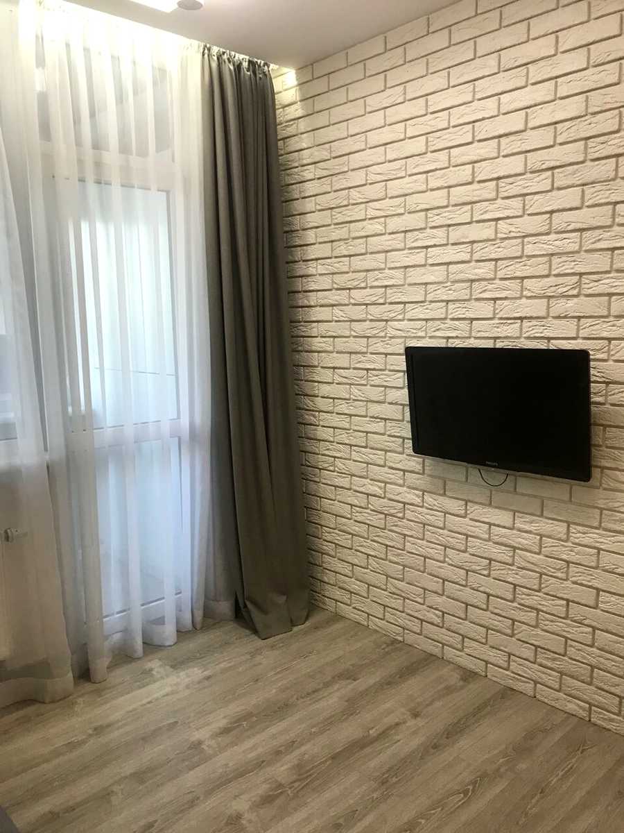1757699030660379