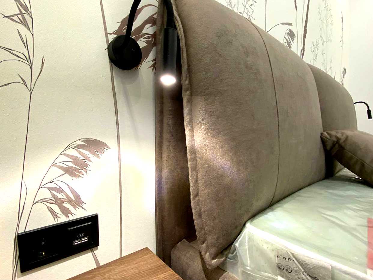 1783567135579897