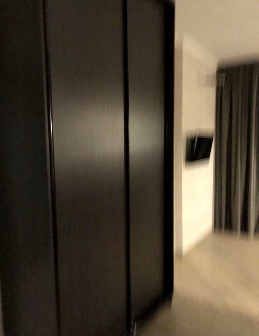 1806168317792192