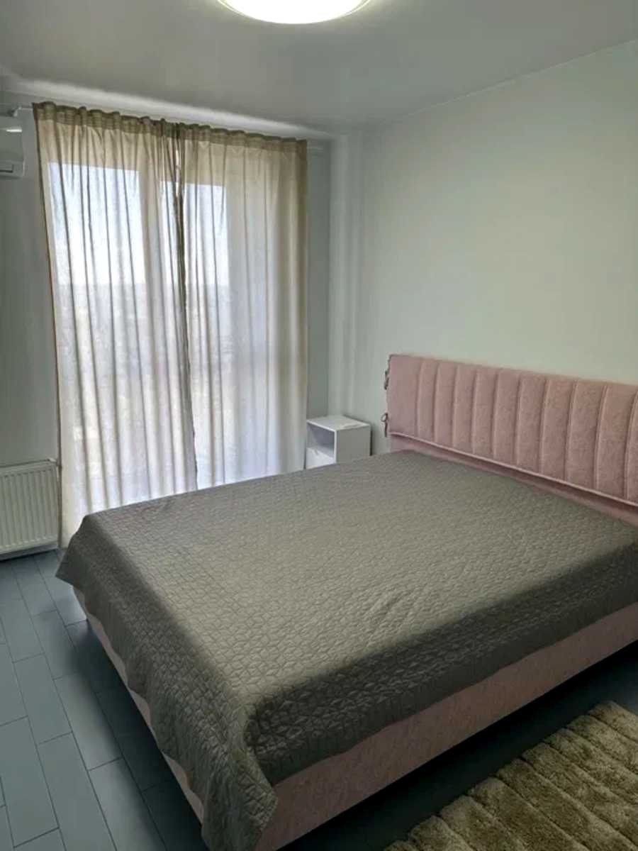 1844398770770348