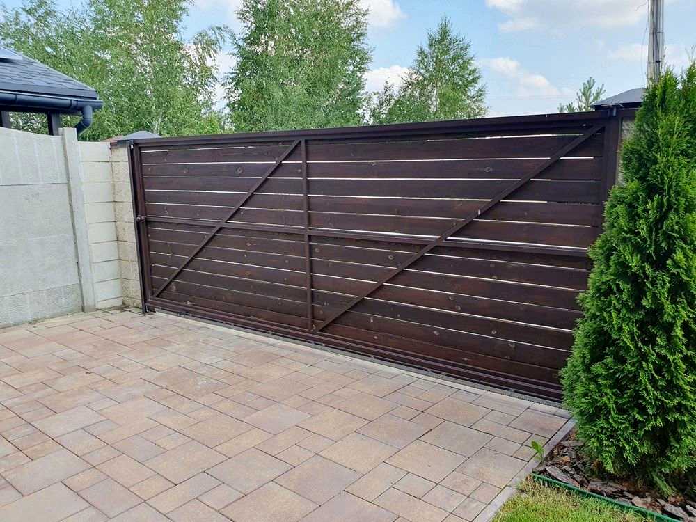 1840140686038124