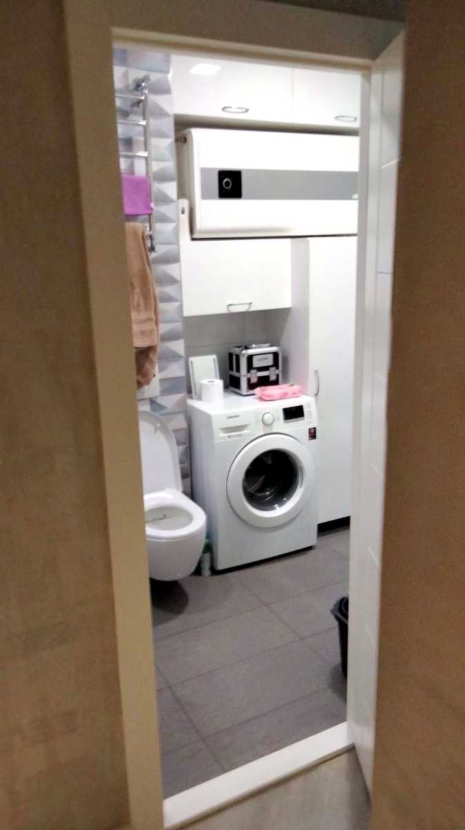 1749378741171162