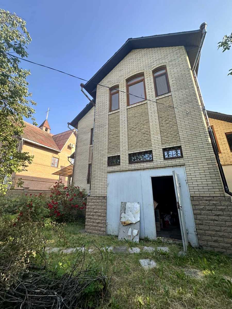 1836277772458761