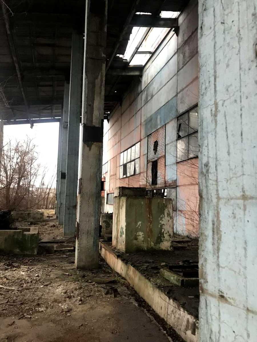 1835625061318351