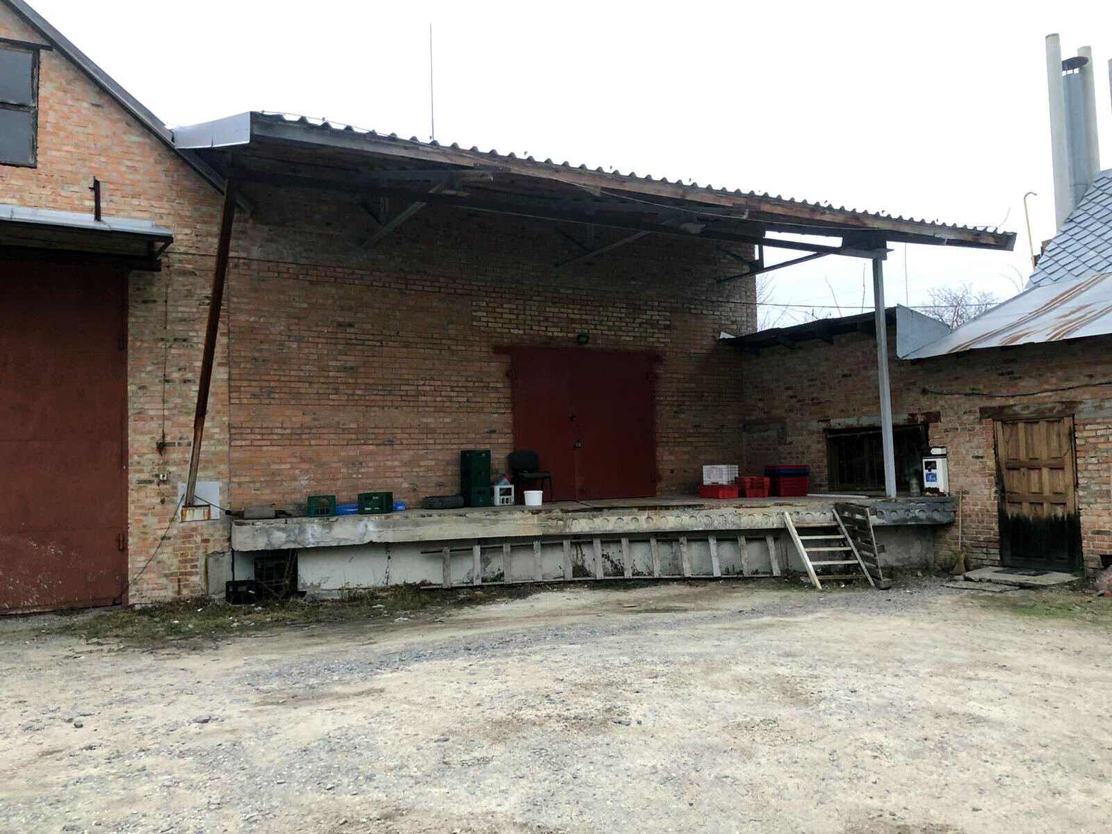 1736872273659067
