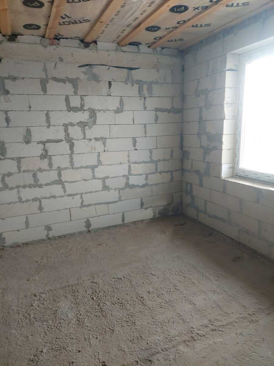 1826508997736337