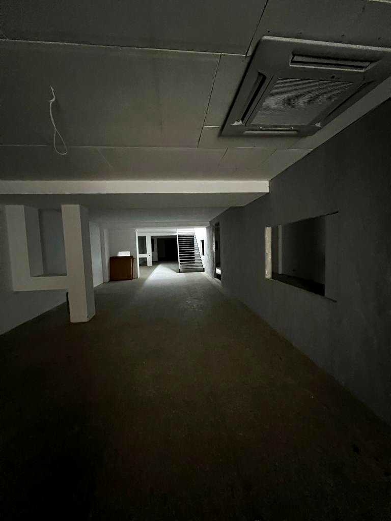 1810748016337935
