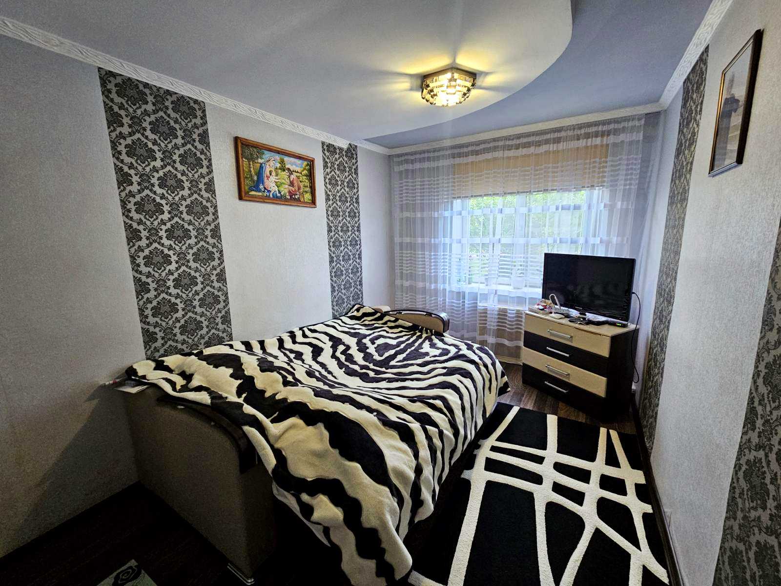 1839524175038300