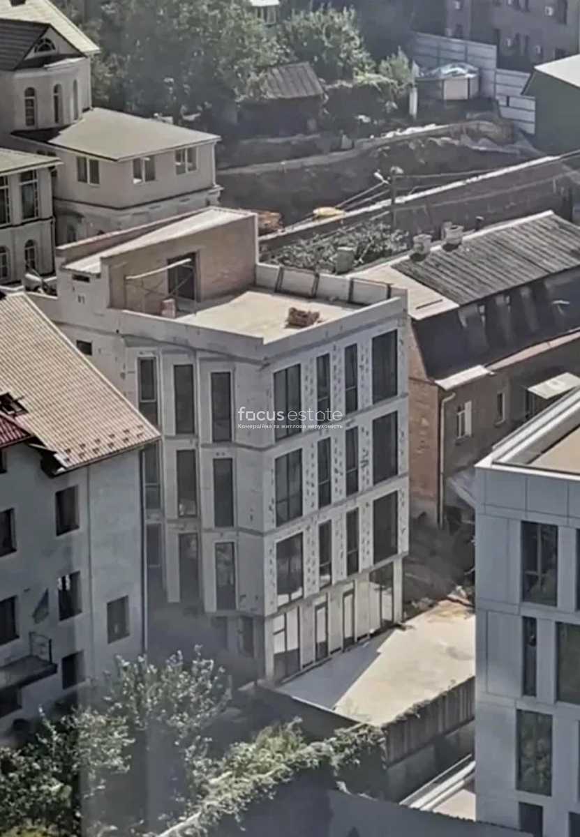 1844048376379691