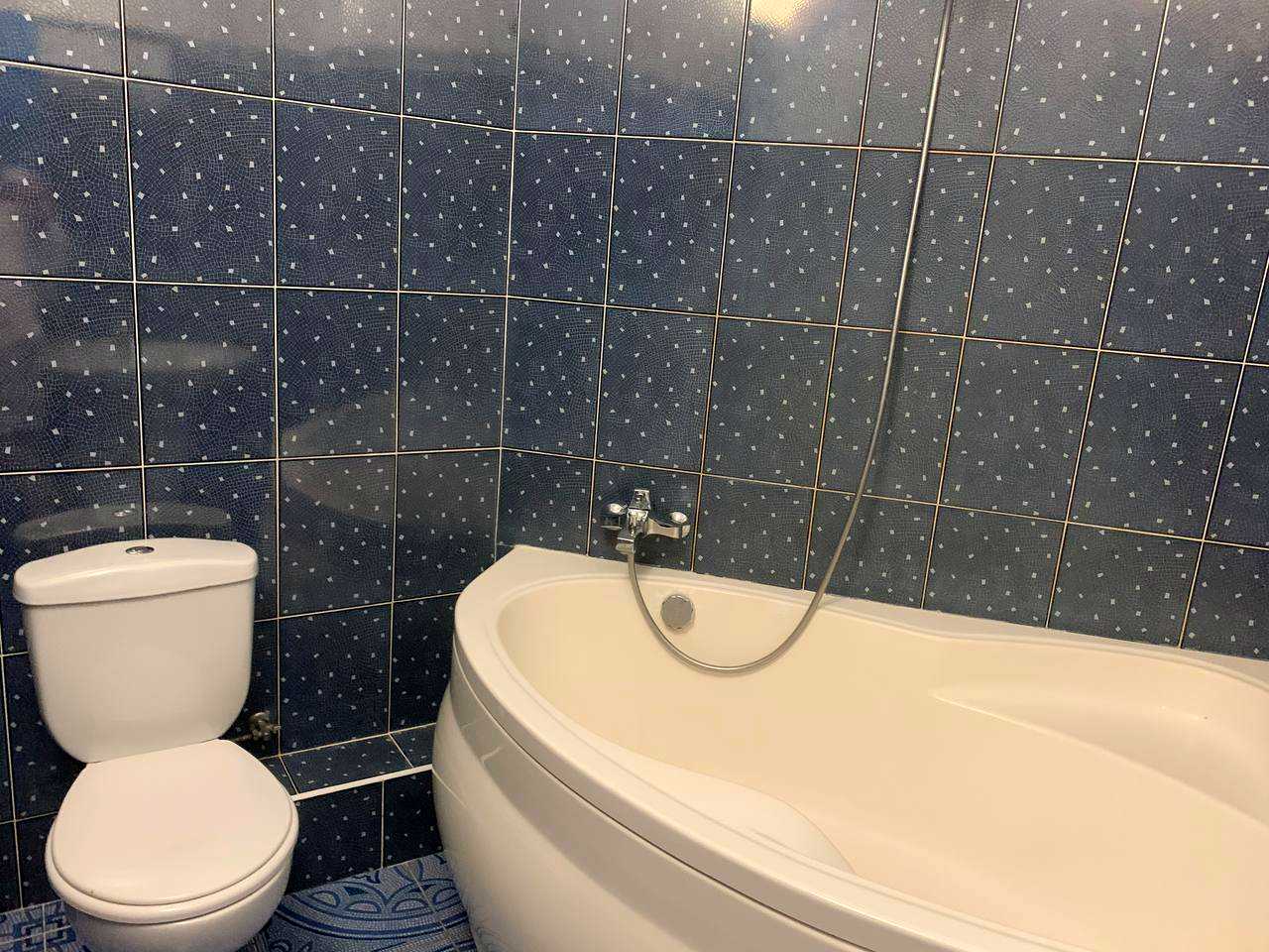1838519777495697