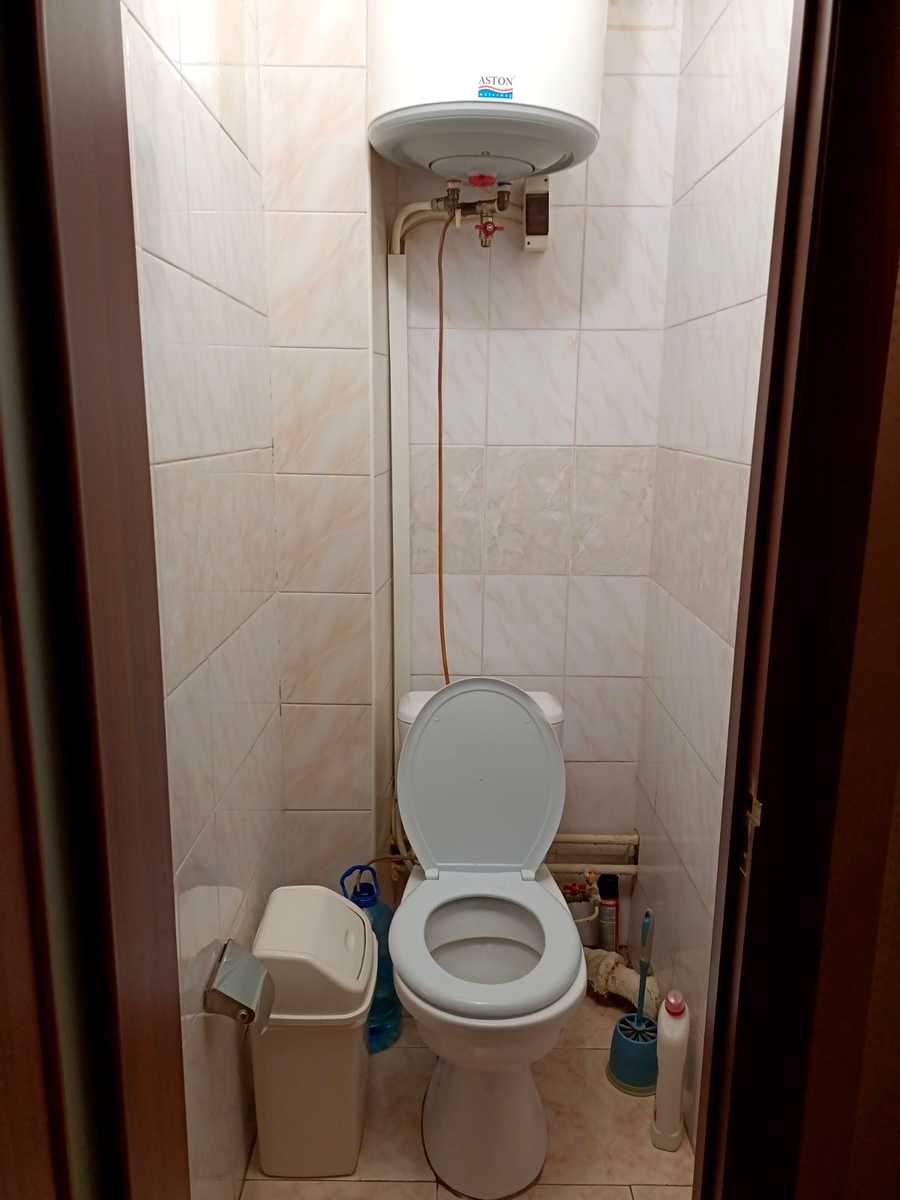 1815167652000054