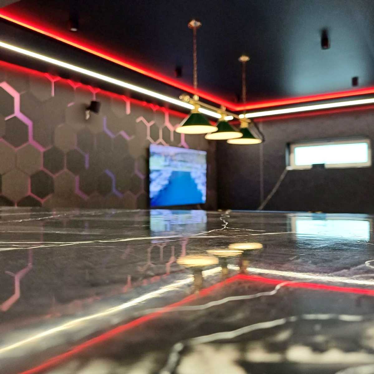 1818145310925086