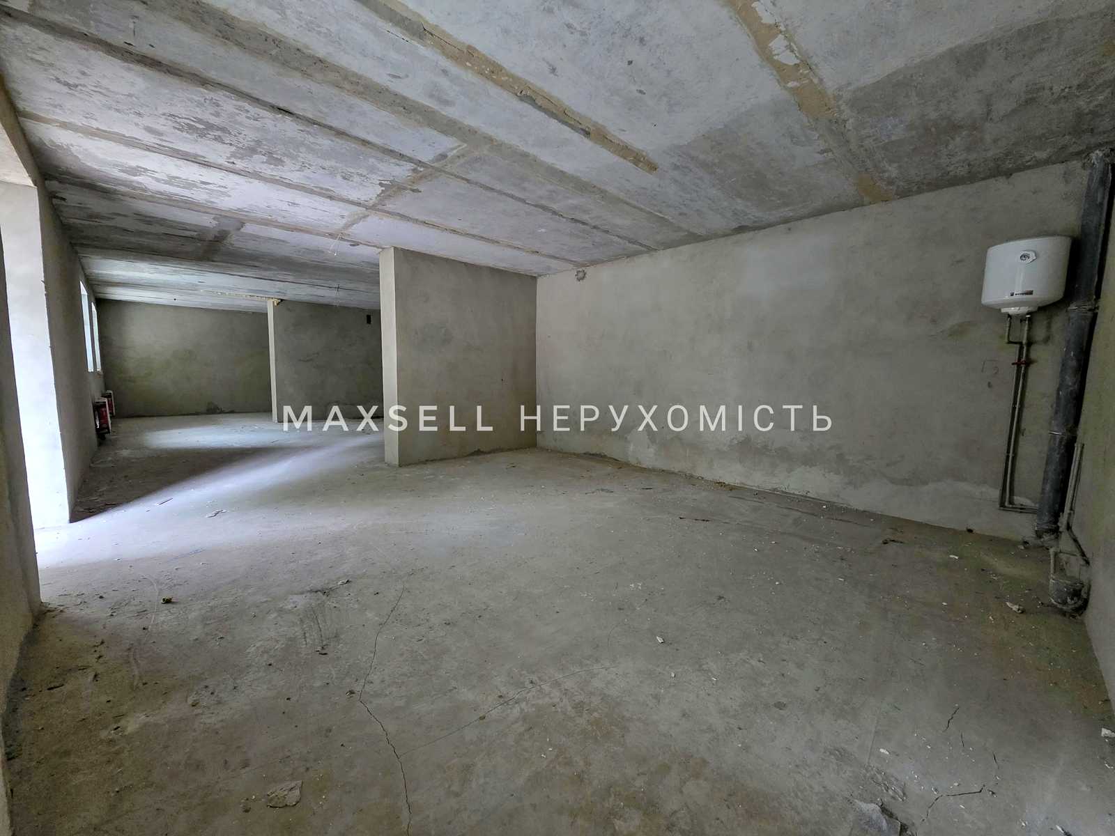 1843053641082827