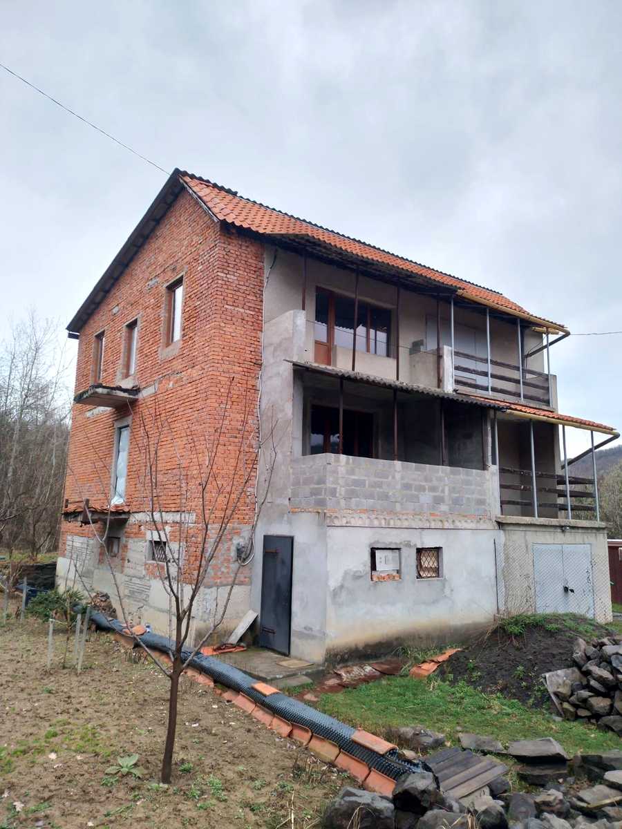 1845229523051644