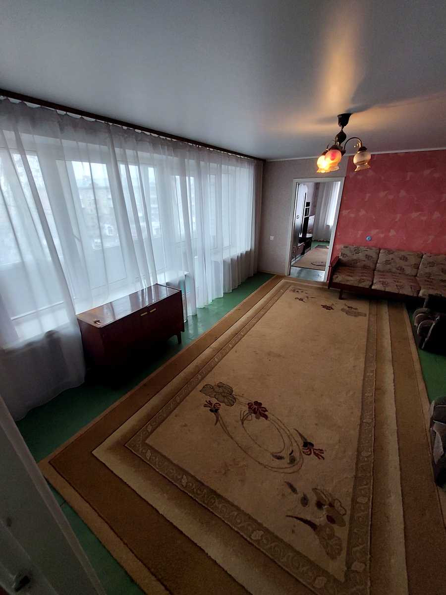 1793692045887745