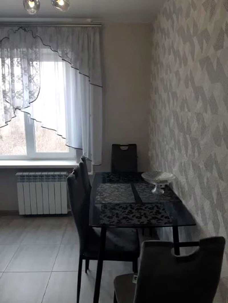 1834630335590433