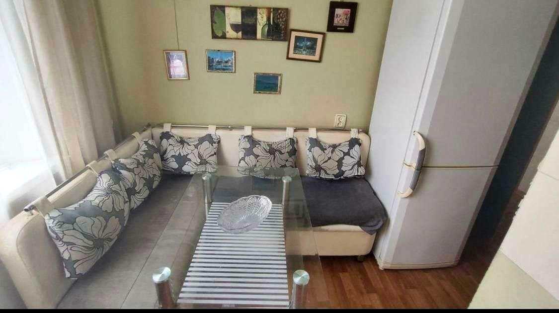 1793255353886917