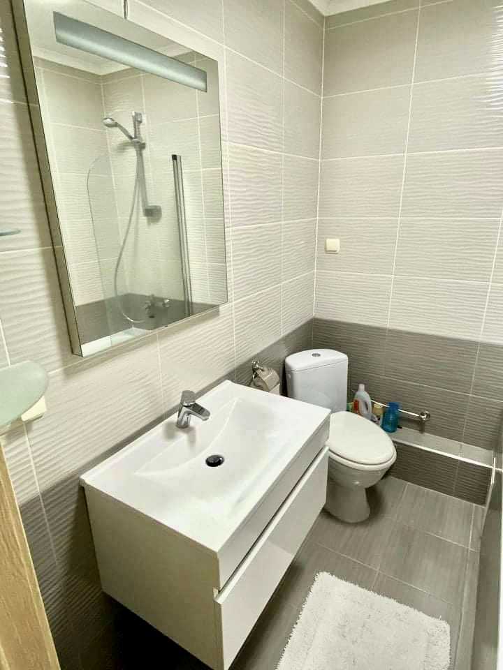 1755545818203059