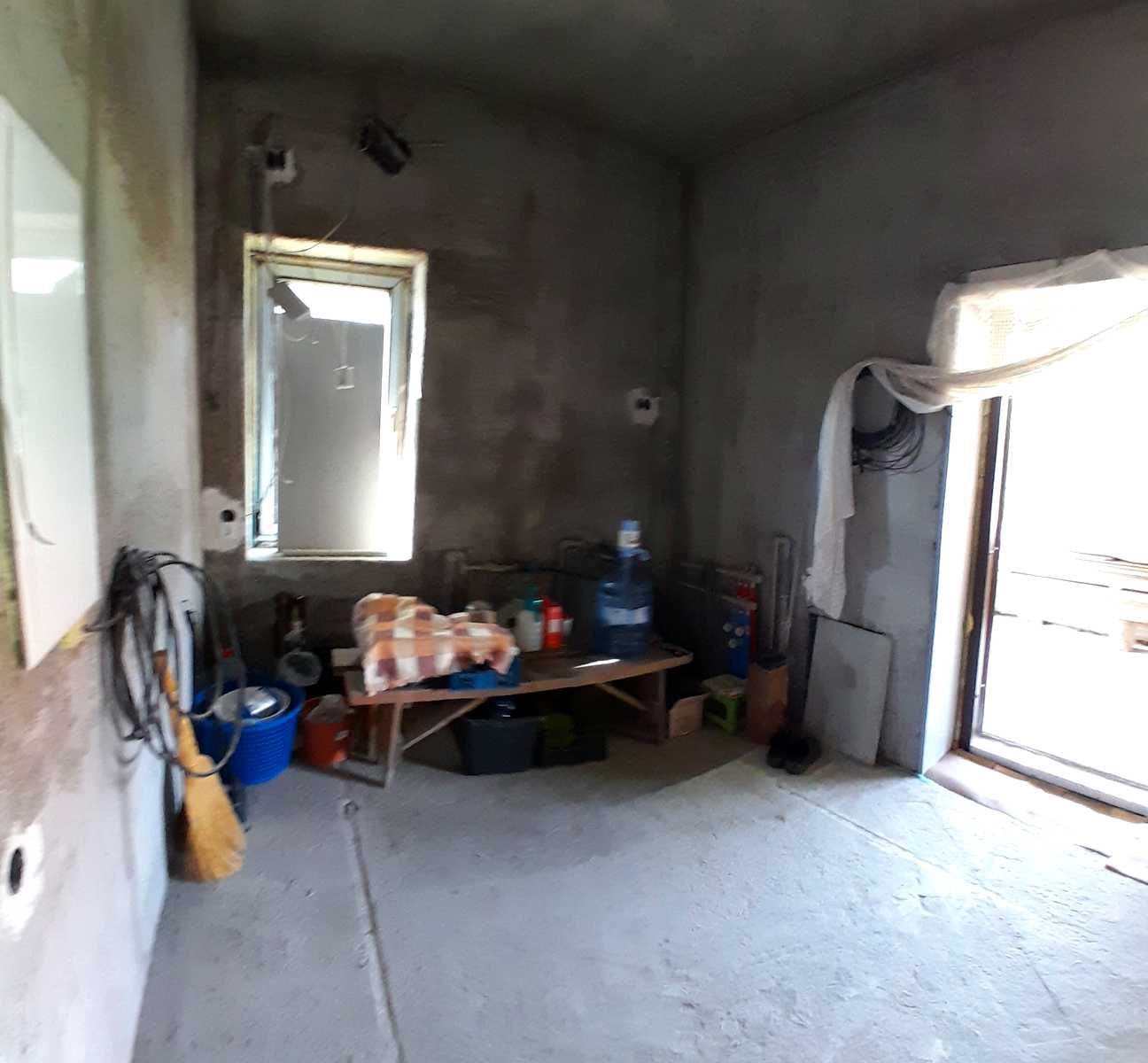 1849042713947044