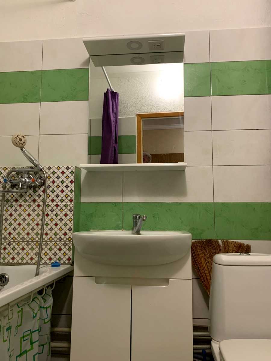 1758710518362644