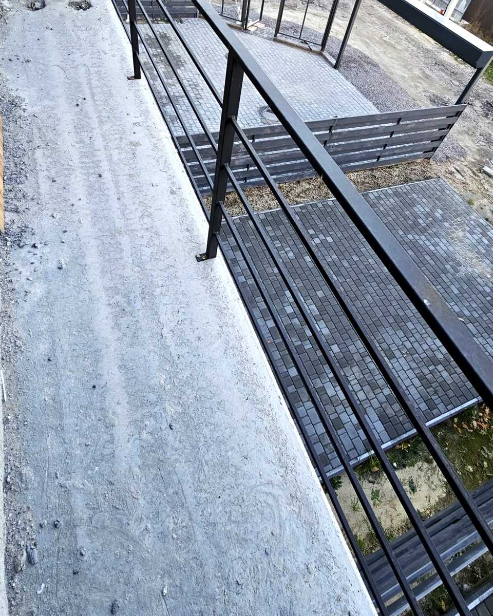 1834812564315257