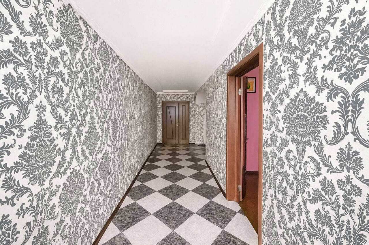 1850486130860093