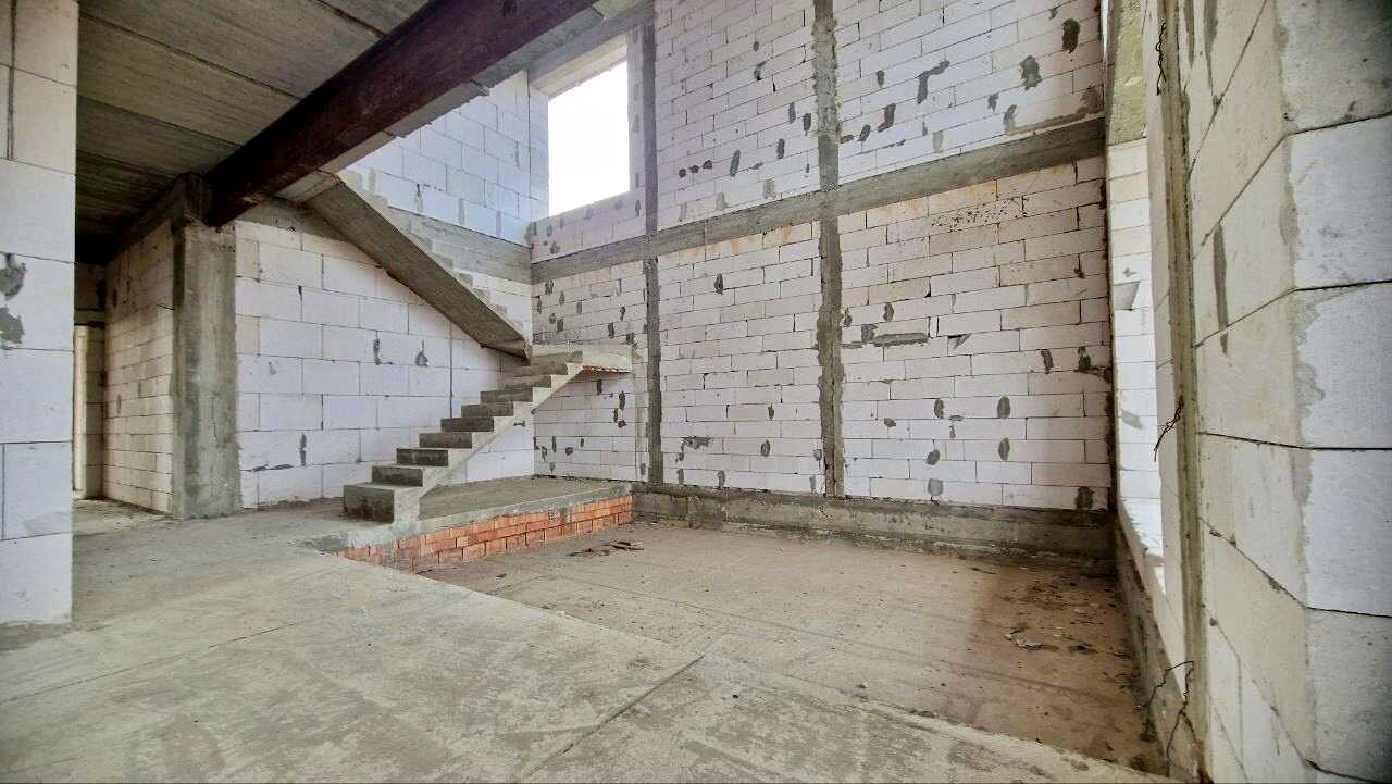 1818244467135935