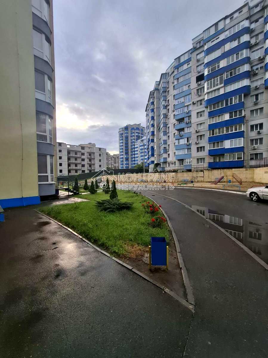 1835003626452794