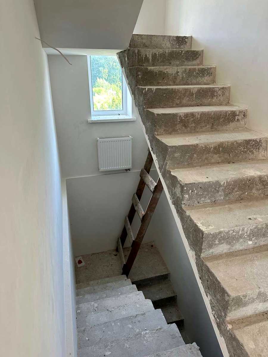 1831112579223607