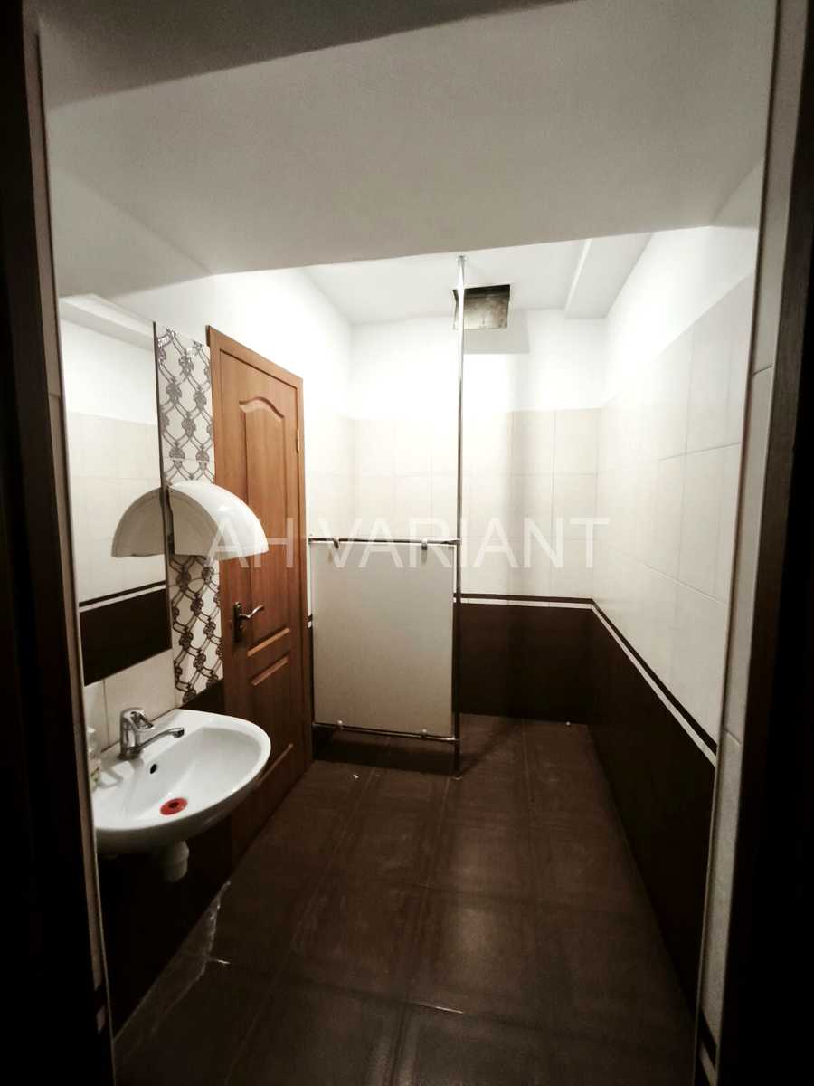 1842975941926081