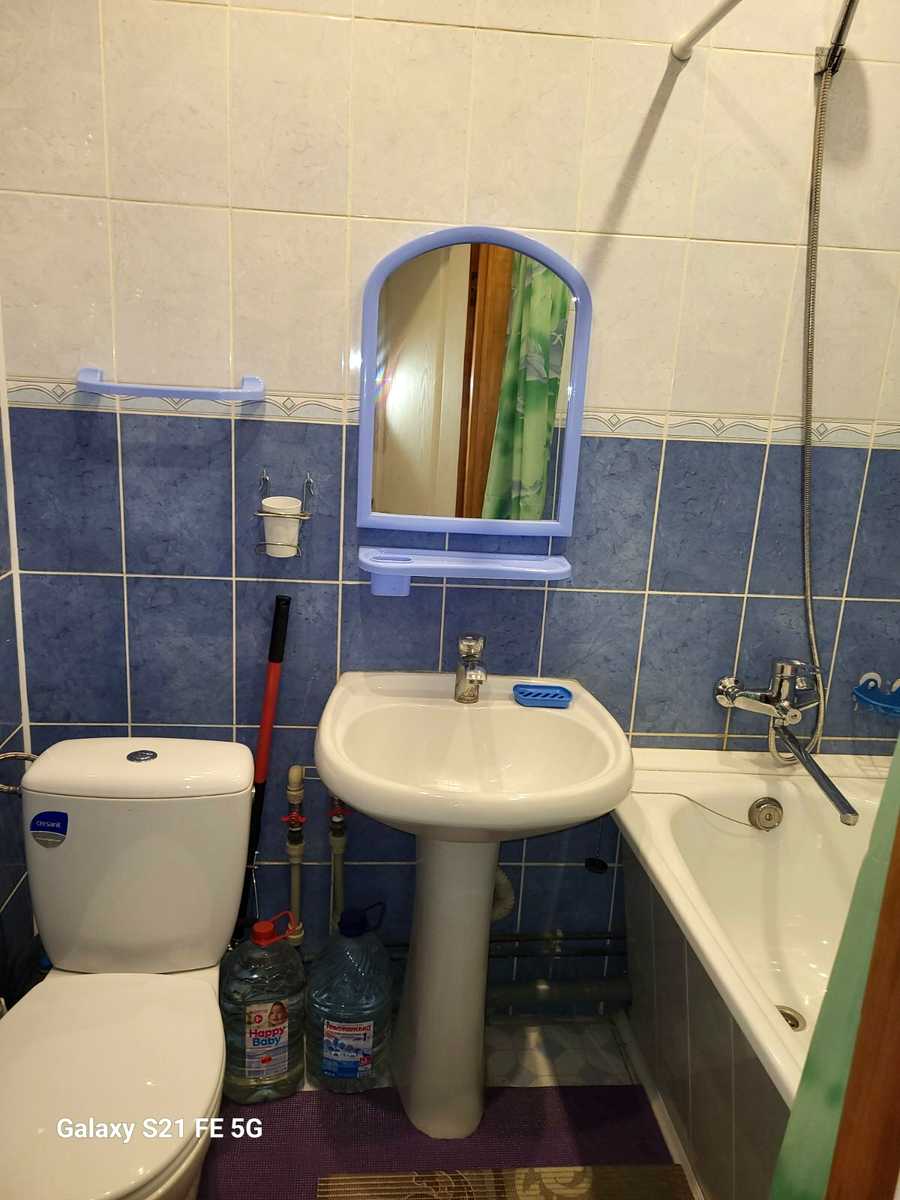 1825274950625210
