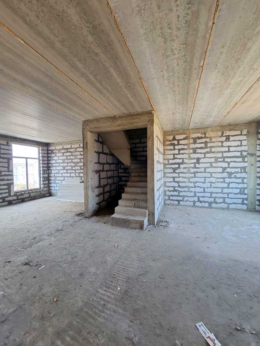 1826299744765606